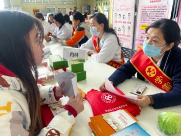 农工党唐山市妇幼保健院支委会举办三八国际妇女节义诊活动